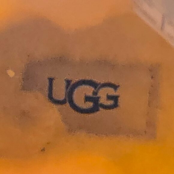 UGG Classic Clear Mini Waterproof Boots | Women’s Size 6 | Black - Picture 7 of 12